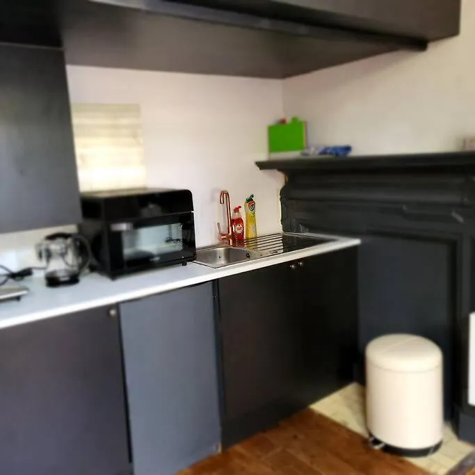 21 Mini Loft Apartment - Great Location - Comfy King Size Bed Brighton 0*,