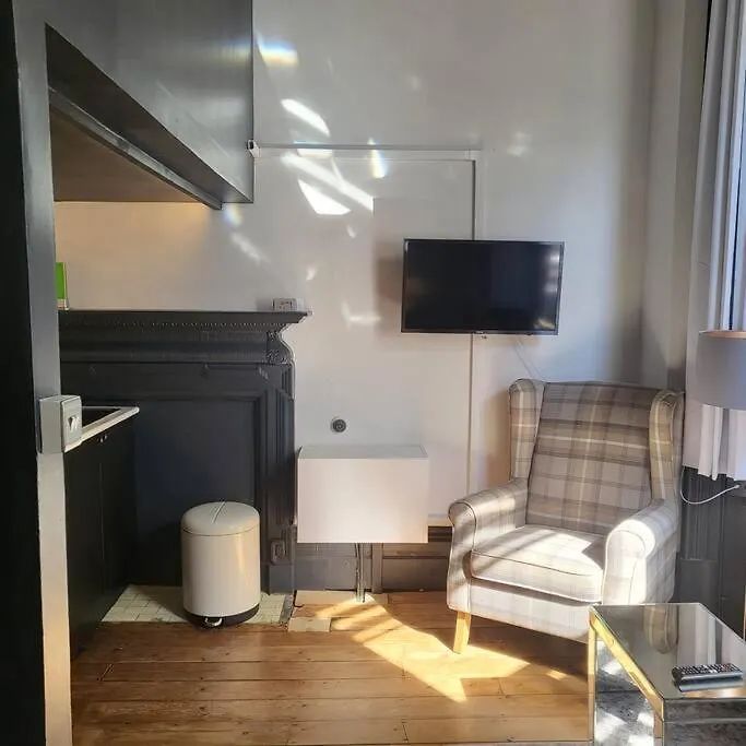 21 Mini Loft Apartment - Great Location - Comfy King Size Bed Brighton